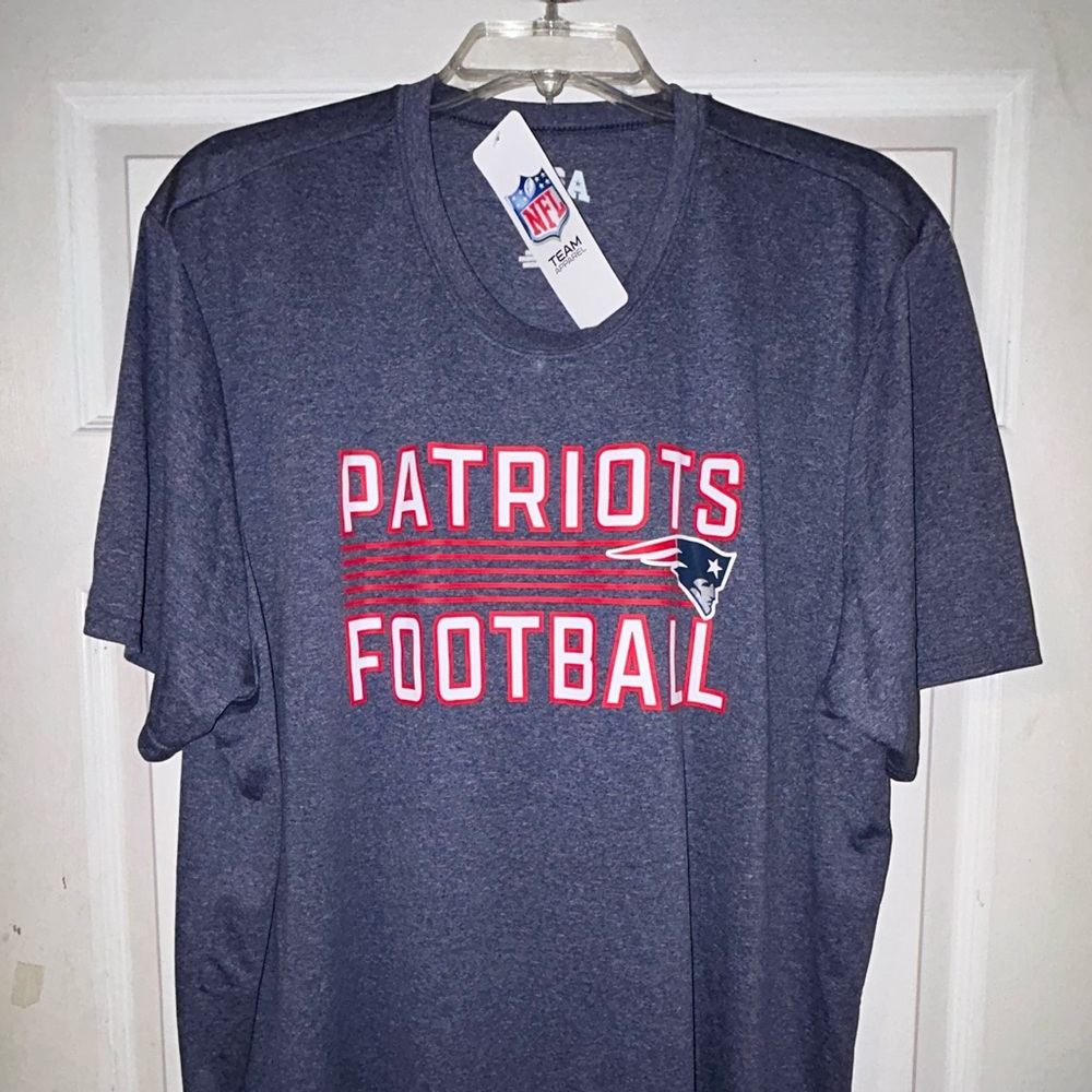 🏈🏟️ New England Patriots NFL Football Polyester Shirt 🏟️🏈
